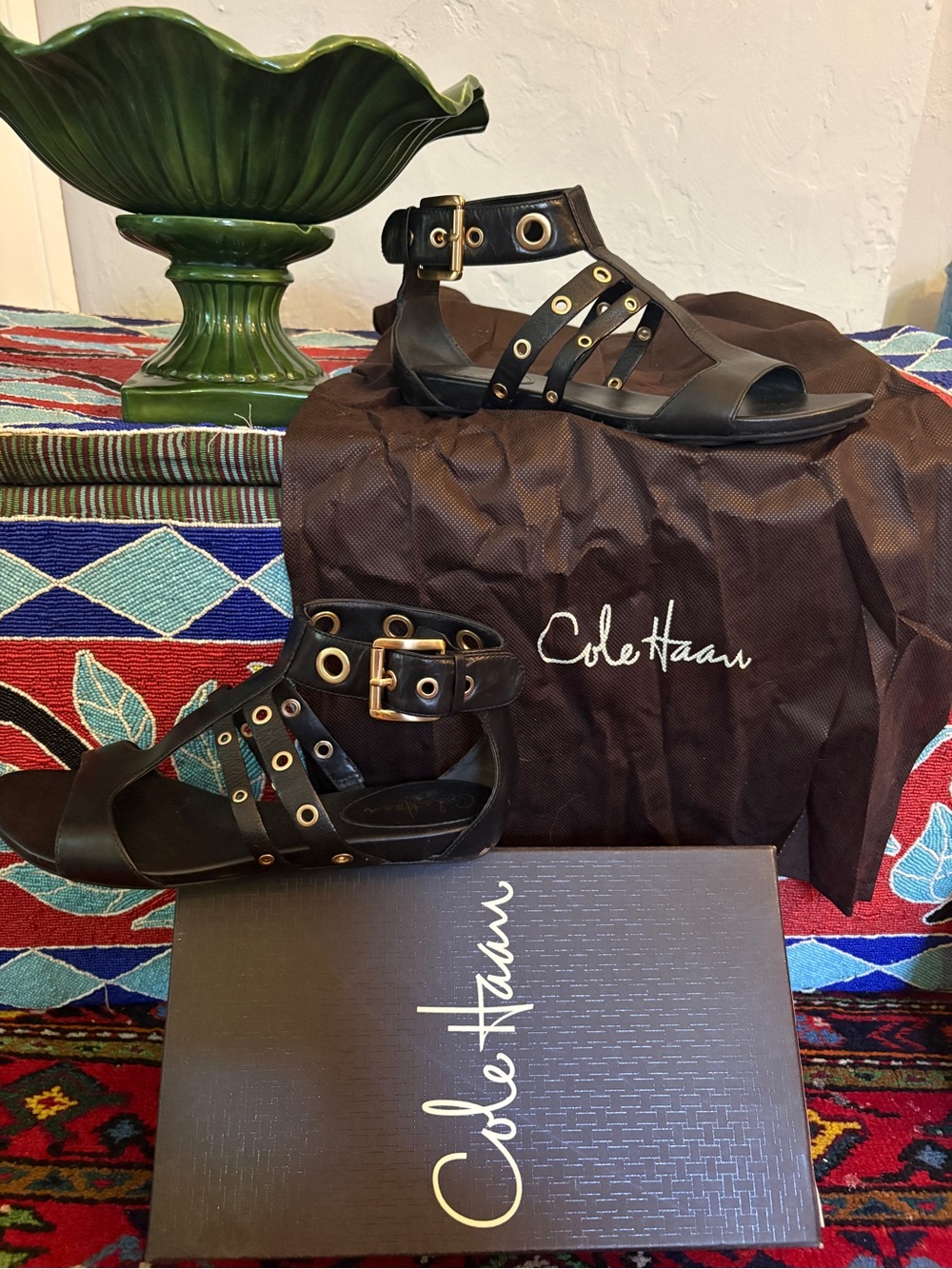 SZ 9.5 Cole Haan  black leather gladiator sandels